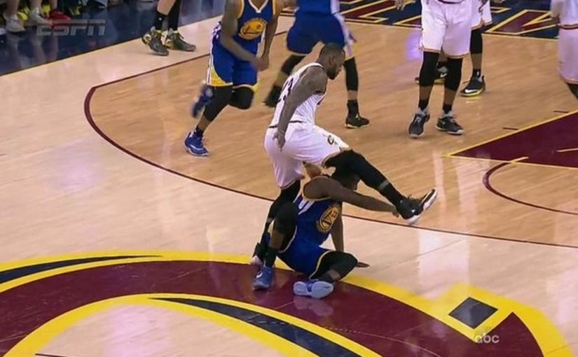 Why We Hate Bandwagon Fans